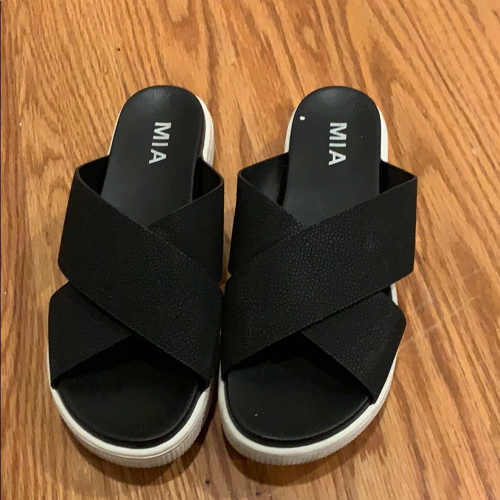 Mia Platform Sandals